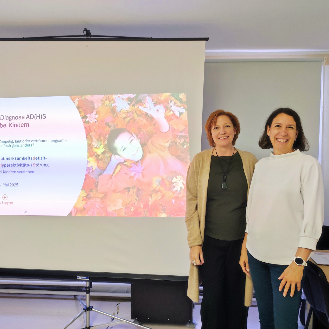 Post-15-05-2025-1 Eva-Maria Edlinger und Iris Steyrer in Hennersdorf